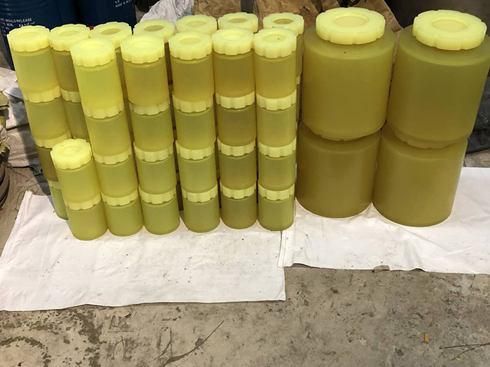 聚氨酯球磨罐具有良好的耐化學(xué)腐蝕性能夠在惡劣的工作環(huán)境下保持穩(wěn)定的性能